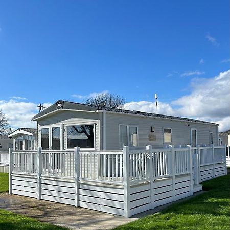 Bertie-By-The-Sea At Hoburne Naish Hotel Highcliffe Buitenkant foto