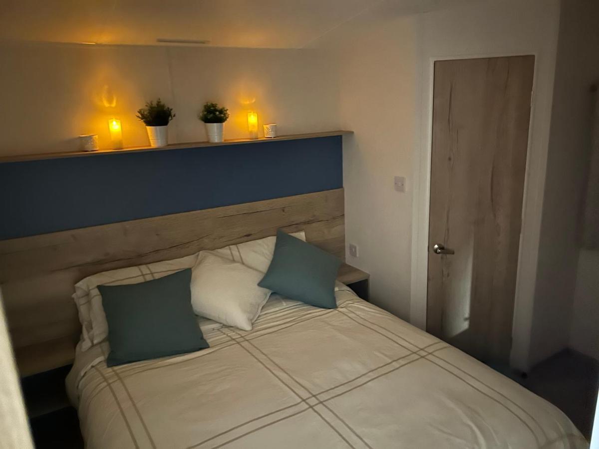 Bertie-By-The-Sea At Hoburne Naish Hotel Highcliffe Buitenkant foto