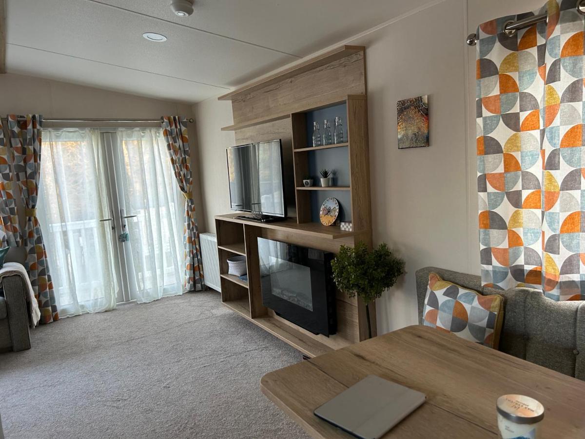 Bertie-By-The-Sea At Hoburne Naish Hotel Highcliffe Buitenkant foto